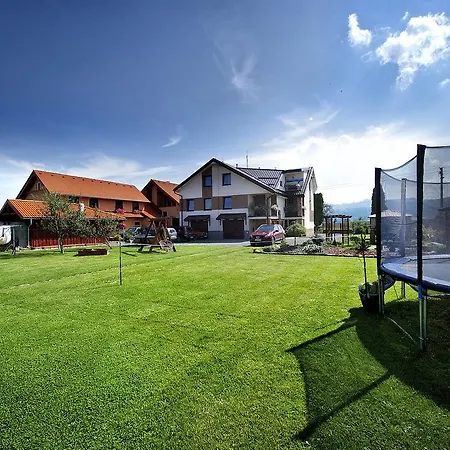 Raj Σπίτι διακοπών